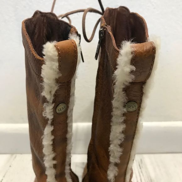 Ugg Camille Lace Up Heel Boot with Fur Detail - Picture 9 of 11